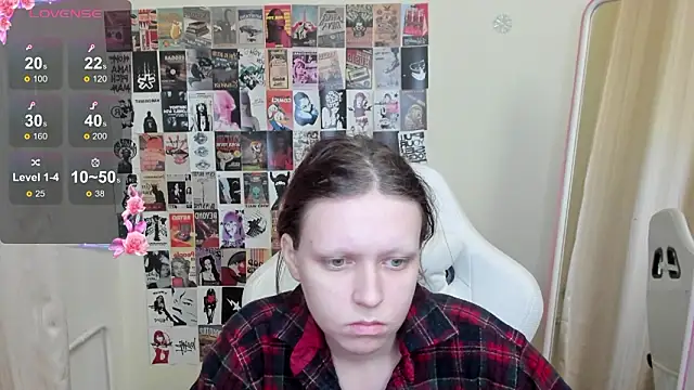 Snapshot of NikolFlostt chatting on 02/18/26, 01:12 NikolFlostt online show from 02/18/26, 01:12