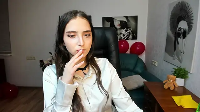 Effy Royse online show from 02/17/26, 06:36