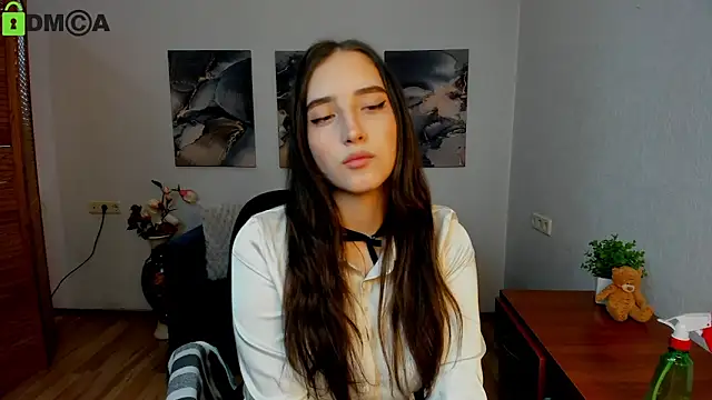 Effy Royse online show from 03/05/26, 06:31