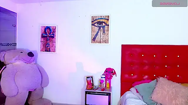 sexy girlts online show from 04/14/26, 11:11