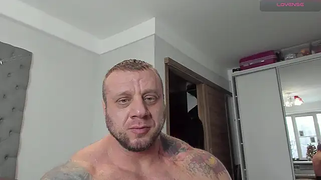 Snapshot of Samson_Legend chatting on 01/13/25, 11:52 Samson Legend online show from 01/13/25, 11:52