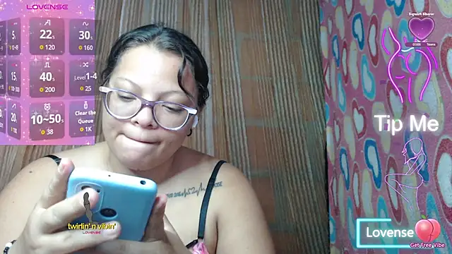 vanuslovelatina online show from 03/28/26, 11:15