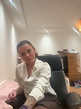 alwayshornyvivi online show from 02/21/26, 05:03