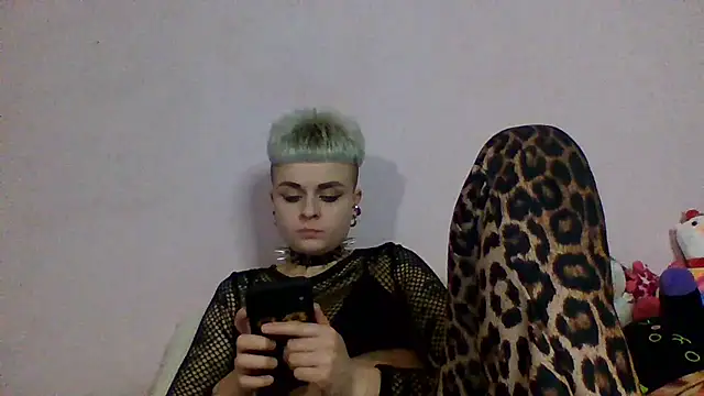 AlisaDear257 online show from 04/04/26, 07:55