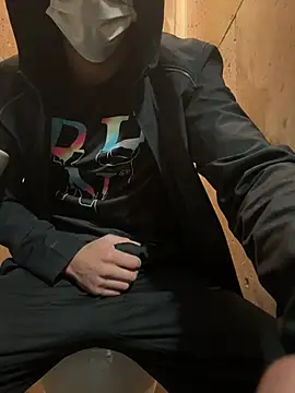 Snapshot of reubeu2pnm chatting on 02/28/26, 03:35 reubeu2pnm online show from 02/28/26, 03:35