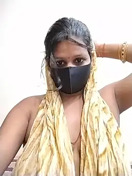 Snapshot of ankita077 chatting on 06/21/26, 01:03 ankita077 online show from 06/21/26, 01:03