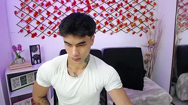 Snapshot of IanWest_ chatting on 02/25/26, 12:15 IanWest online show from 02/25/26, 12:15