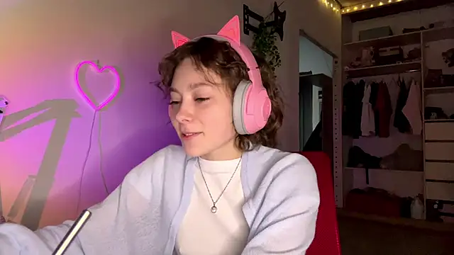 Snapshot of SlunkRear chatting on 03/02/26, 10:05 SlunkRear online show from 03/02/26, 10:05