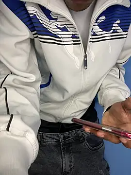 Snapshot of mondacuo3000 chatting on 02/28/26, 11:44 mondacuo3000 online show from 02/28/26, 11:44