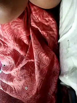 Hot-mohine online show from 04/30/26, 08:57