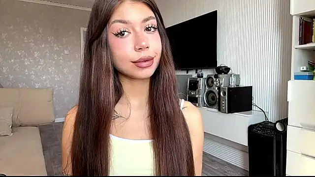 You Club Winx online show from 03/22/26, 07:23