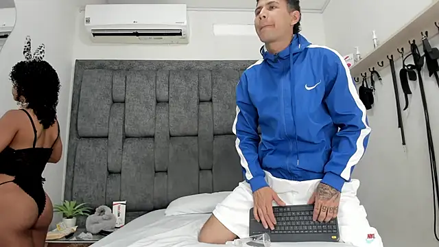 NaughtyVibes OS online show from 05/30/26, 02:30
