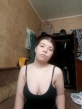 Snapshot of EvaTallor chatting on 02/13/26, 06:20 EvaTallor online show from 02/13/26, 06:20