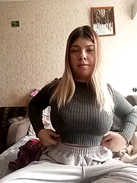 EvaTallor online show from 03/24/26, 08:41