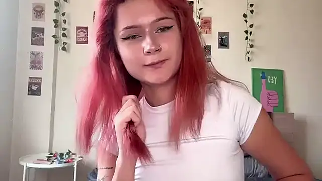 Snapshot of pixieyes00n chatting on 02/20/26, 07:10 pixieyes00n online show from 02/20/26, 07:10