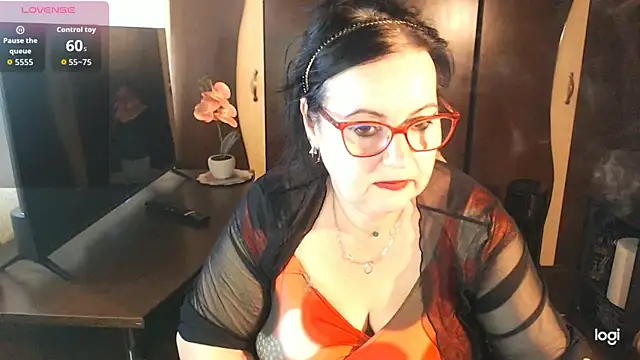 exiMIlf online show from 06/19/26, 02:10