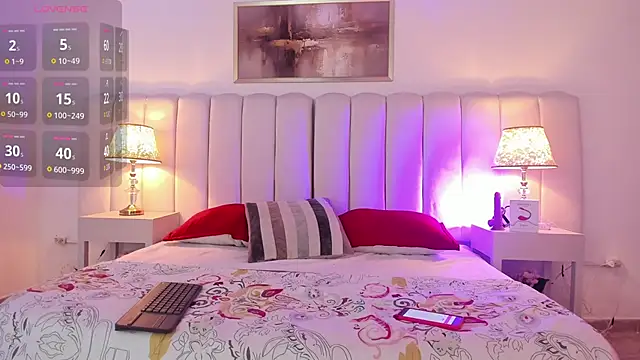 Snapshot of Paulina_johns chatting on 02/21/26, 04:08 Paulina johns online show from 02/21/26, 04:08