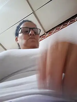 Snapshot of Monalinda-hot chatting on 02/13/26, 03:02 Monalinda-hot online show from 02/13/26, 03:02