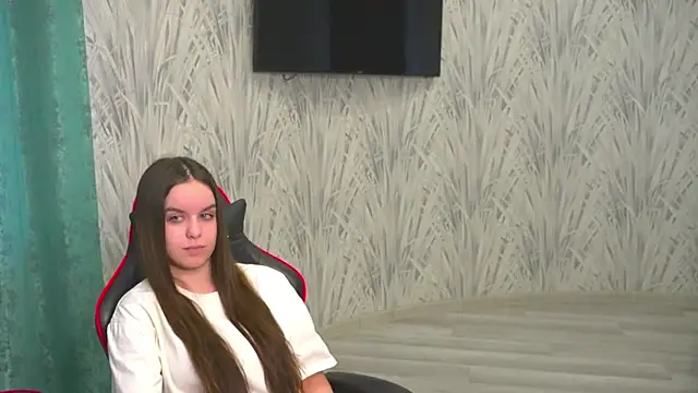 Snapshot of MarenCalarco chatting on 02/12/26, 10:21 MarenCalarco online show from 02/12/26, 10:21