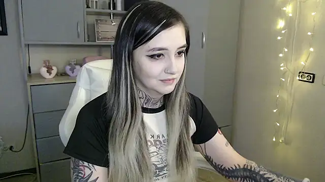 Rin Tozier online show from 03/25/26, 01:44