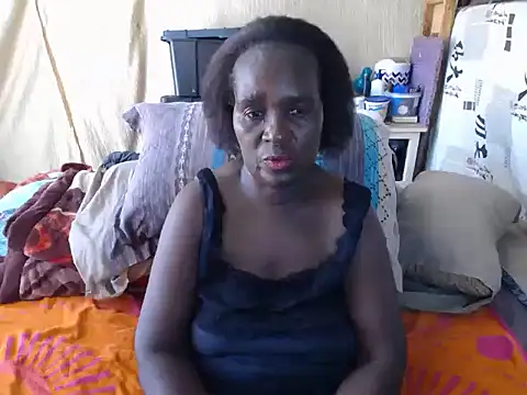 NaughtygrannieXX online show from 02/11/26, 09:36