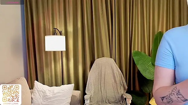 Snapshot of honey_kors chatting on 02/24/26, 12:03 honey kors online show from 02/24/26, 12:03