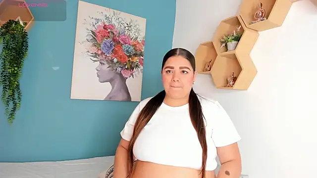 AgathaBloom  online show from 04/01/26, 01:01