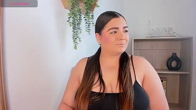 AgathaBloom  online show from 04/10/26, 01:05