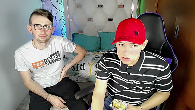 Top and bottom online show from 02/18/26, 08:16