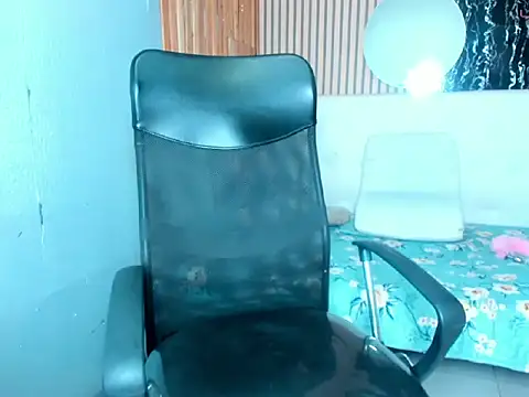 Snapshot of Jhoselinee chatting on 02/20/26, 07:36 Jhoselinee online show from 02/20/26, 07:36