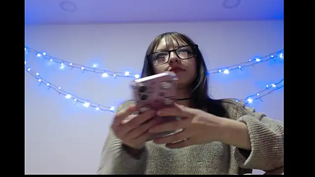 Snapshot of michell_bunny1 chatting on 02/17/26, 04:20 michell bunny1 online show from 02/17/26, 04:20