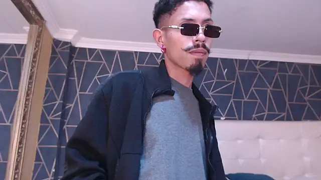 Snapshot of NoaahTylor chatting on 02/25/26, 08:51 NoaahTylor online show from 02/25/26, 08:51