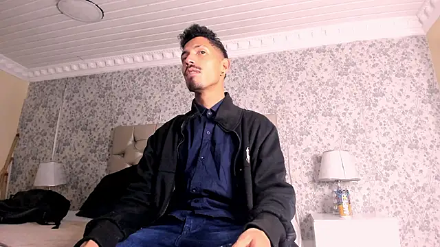 NoaahTylor online show from 04/06/26, 03:04