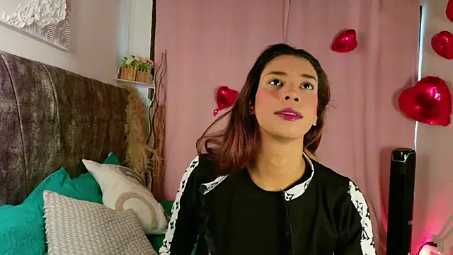 Snapshot of MelanyStone_ chatting on 02/19/26, 01:51 MelanyStone online show from 02/19/26, 01:51