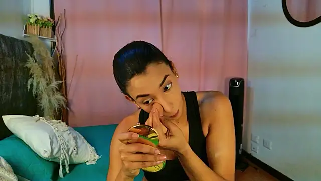 Snapshot of MelanyStone_ chatting on 02/24/26, 02:15 MelanyStone online show from 02/24/26, 02:15