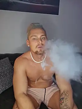 Snapshot of EddyRise- chatting on 02/12/26, 08:26 EddyRise- online show from 02/12/26, 08:26