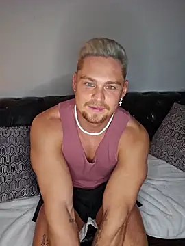 Snapshot of EddyRise- chatting on 02/19/26, 06:48 EddyRise- online show from 02/19/26, 06:48