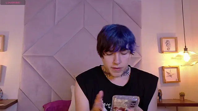 Sateh and Hikary online show from 03/31/26, 09:48