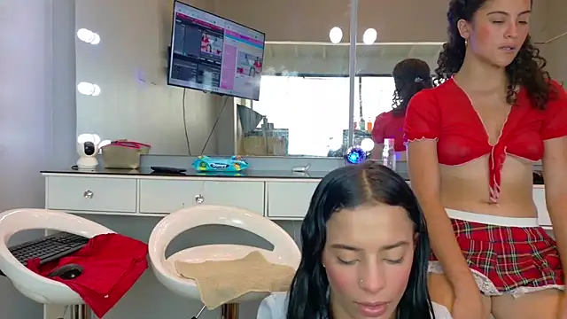 valeriamia68 online show from 05/01/26, 08:46
