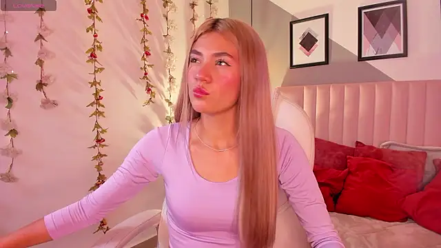 Snapshot of Chris_Velvett chatting on 03/18/26, 08:56 Chris Velvett online show from 03/18/26, 08:56