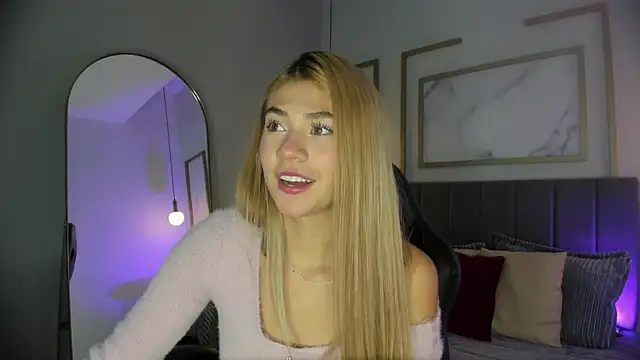 Snapshot of Chris_Velvett chatting on 04/14/26, 08:59 Chris Velvett online show from 04/14/26, 08:59