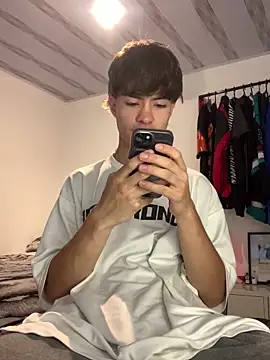 Gatito gg online show from 03/04/26, 01:33