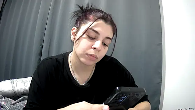 Snapshot of violetazein7 chatting on 05/15/26, 11:12 violetazein7 online show from 05/15/26, 11:12