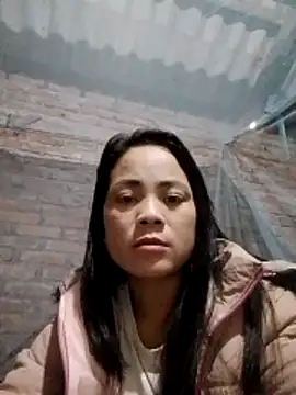 Snapshot of molly-xx chatting on 02/13/26, 12:39 molly-xx online show from 02/13/26, 12:39