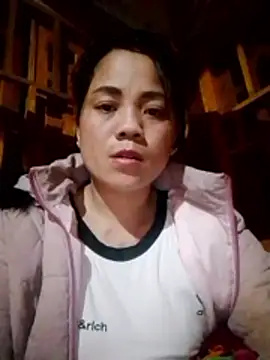 Snapshot of molly-xx chatting on 02/19/26, 10:39 molly-xx online show from 02/19/26, 10:39