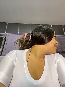 MollyBigBoobss online show from 02/12/26, 12:27