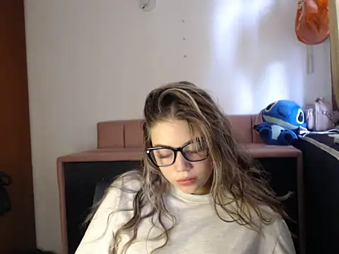 Snapshot of alaina_blesssed chatting on 02/14/26, 04:59 alaina blesssed online show from 02/14/26, 04:59