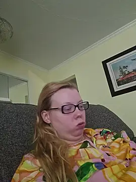 Snapshot of ShySweetheart chatting on 07/10/26, 04:20 ShySweetheart online show from 07/10/26, 04:20