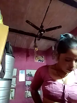 Pallavi hote online show from 02/15/26, 03:42