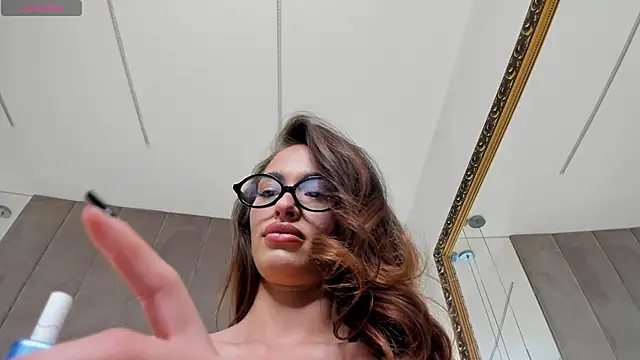 EvaK  online show from 03/04/26, 05:35